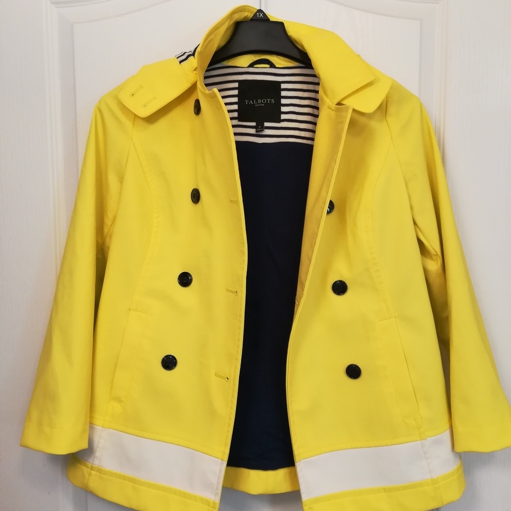 Talbots Raincoat w detachable hood
